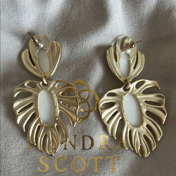 Kendra Scott Gold Leaf Earrings - Picture 3 of 5
